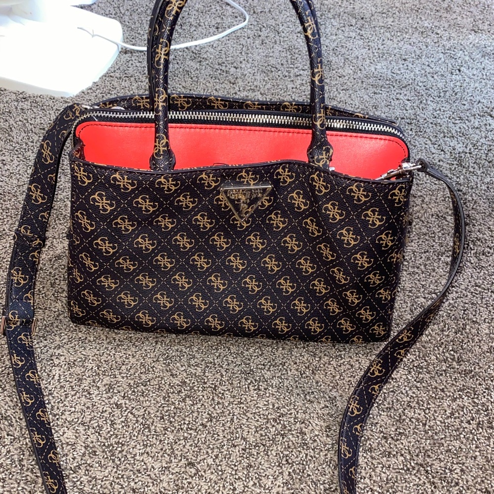 Never used Guess purse!